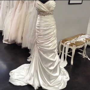 Stunning wedding dress sz 14.